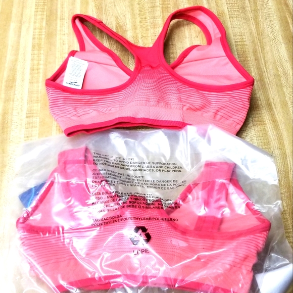 2 NWT Brand New Brooks Racer Back Sports Bras - Picture 2 of 3